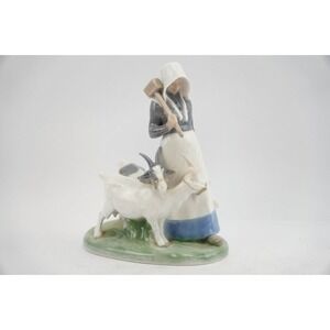 1958 Vintage Denmark Royal Copenhagen Porcelain Figurine Girl With Goats 694